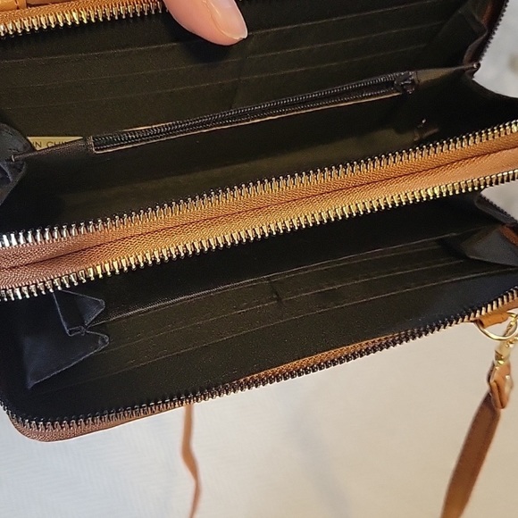 Beverly Hills Crossbody/Wallet Etc NEW WOT - Picture 3 of 4